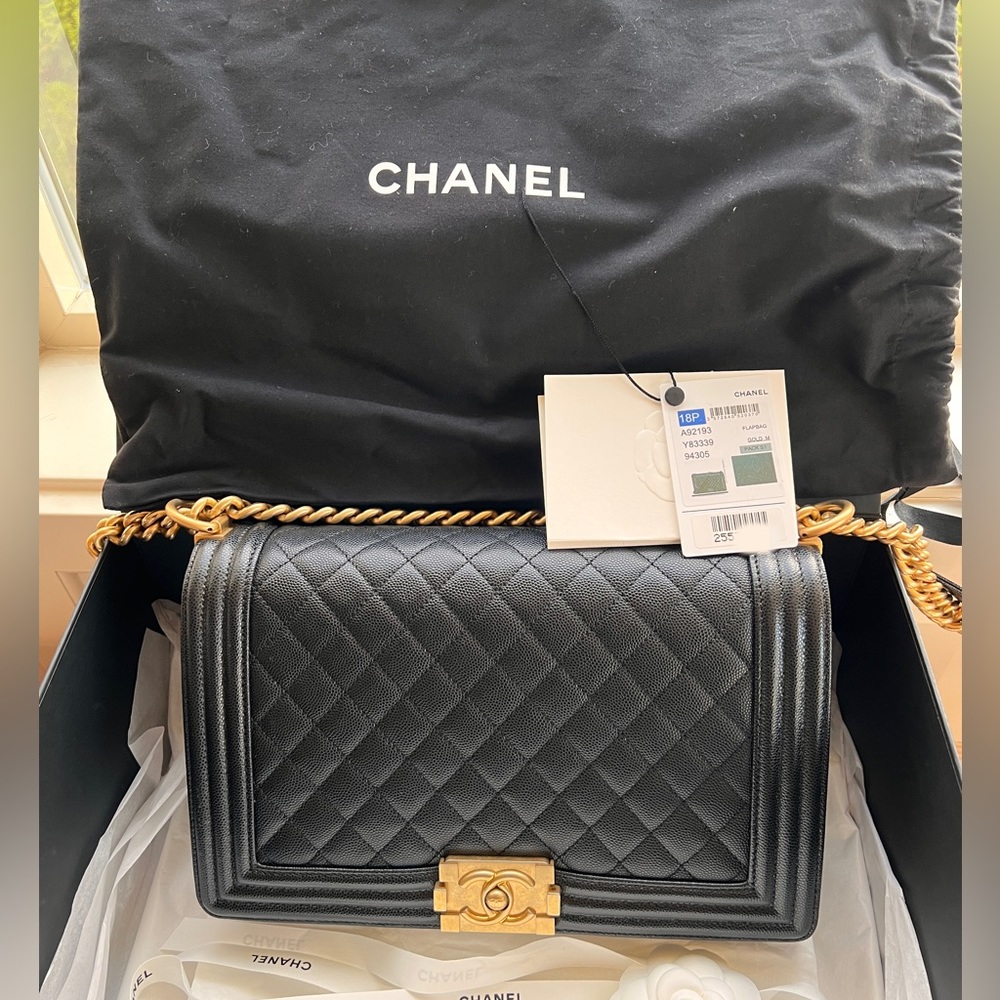 RECEIPT Chanel Le Boy Caviar Flap Black GHW Medium